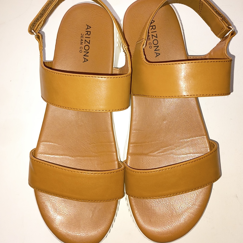 Women's Tan Sandals